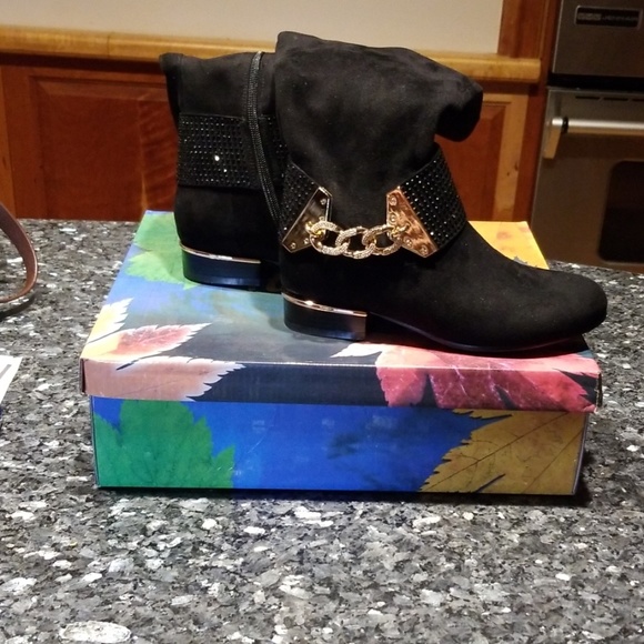 Italina Black Chain Detail Tall Boot - Picture 3 of 4